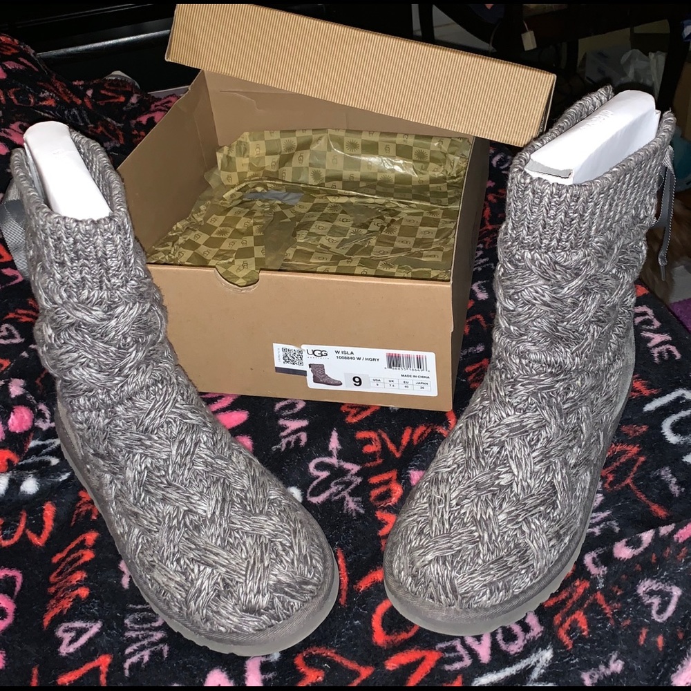 Ugg Boots: Isla Classic Knit